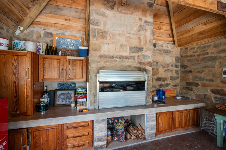 7 Bedroom Property for Sale in West Beach Eastern Cape